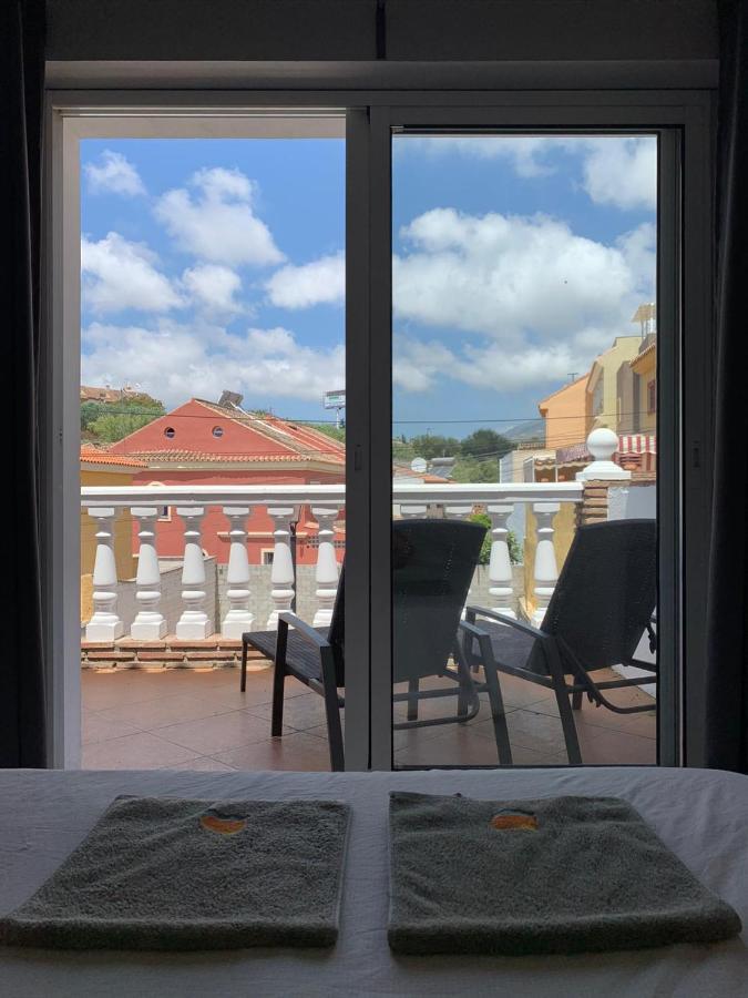 B&B Casa Arigili Фуэнхирола Экстерьер фото